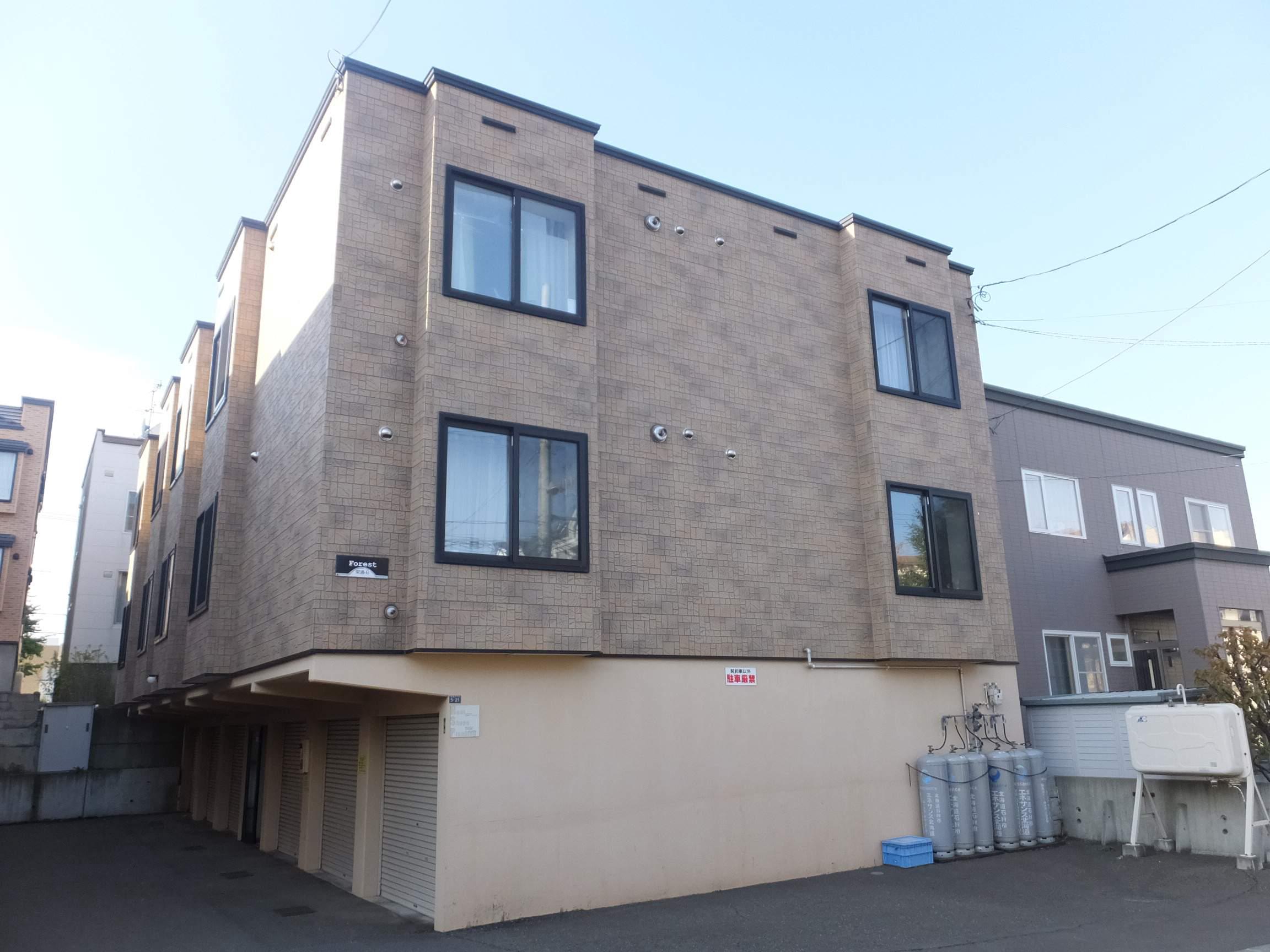 フォレスト栄通B