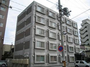 北海道札幌市白石区本郷通9丁目南の建物