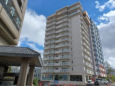 アルファスクエア南4条東