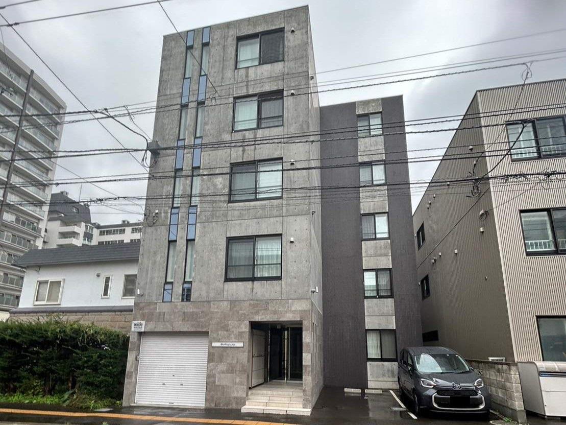 BALBONI平岸