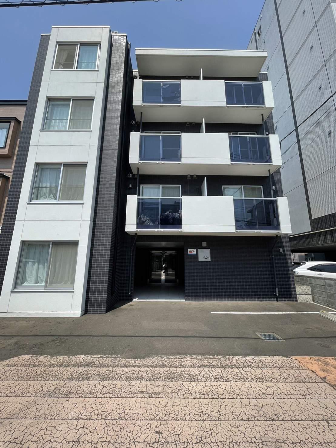 北海道札幌市豊平区旭町3丁目の建物