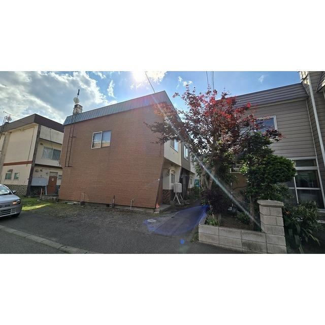 東札幌2条5丁目 1棟4戸テラスハウス