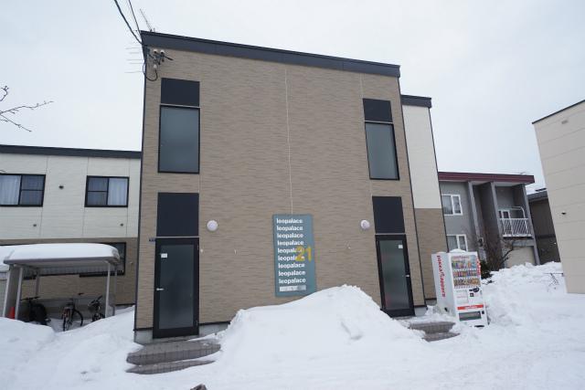 レオパレスJ&M(1K/2階)