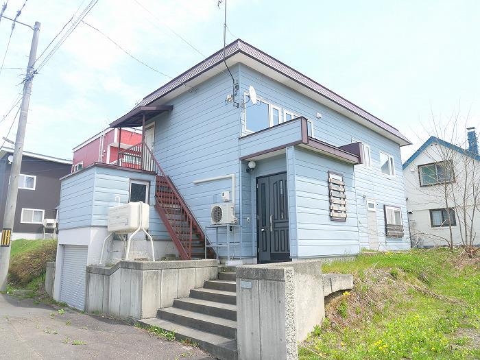 北海道岩見沢市日の出北3丁目の戸建賃貸