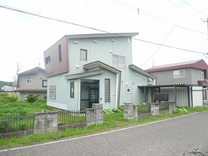 北海道三笠市  築48年(5LDK)