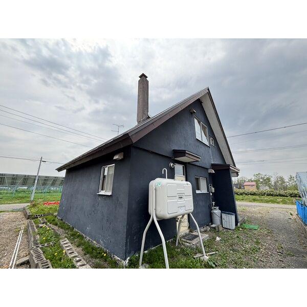 北海道滝川市滝の川町西6丁目の戸建賃貸