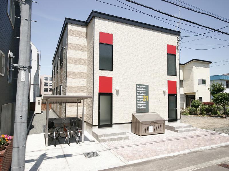 レオパレスルネ