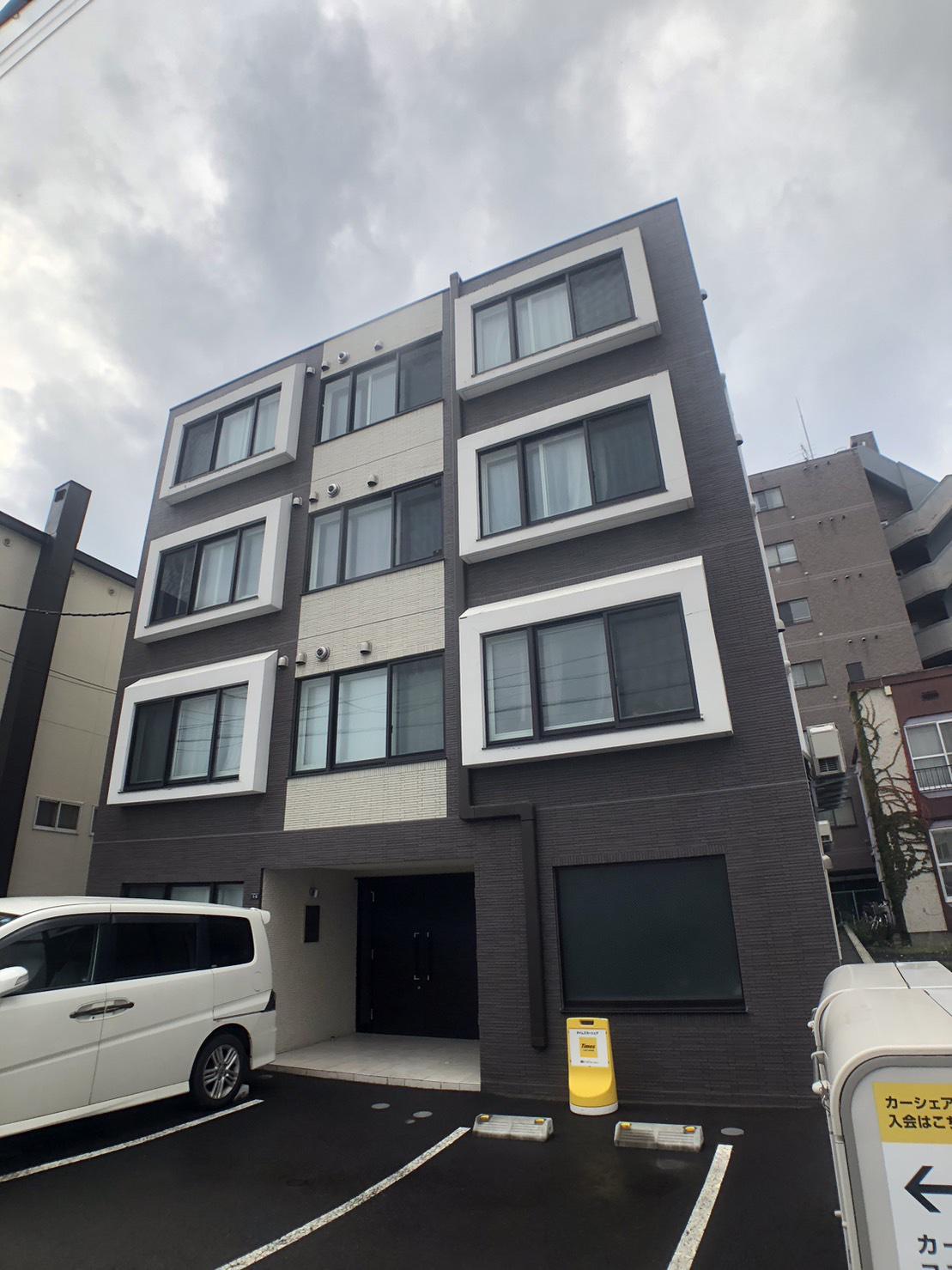 北海道札幌市中央区南十二条西12丁目の建物