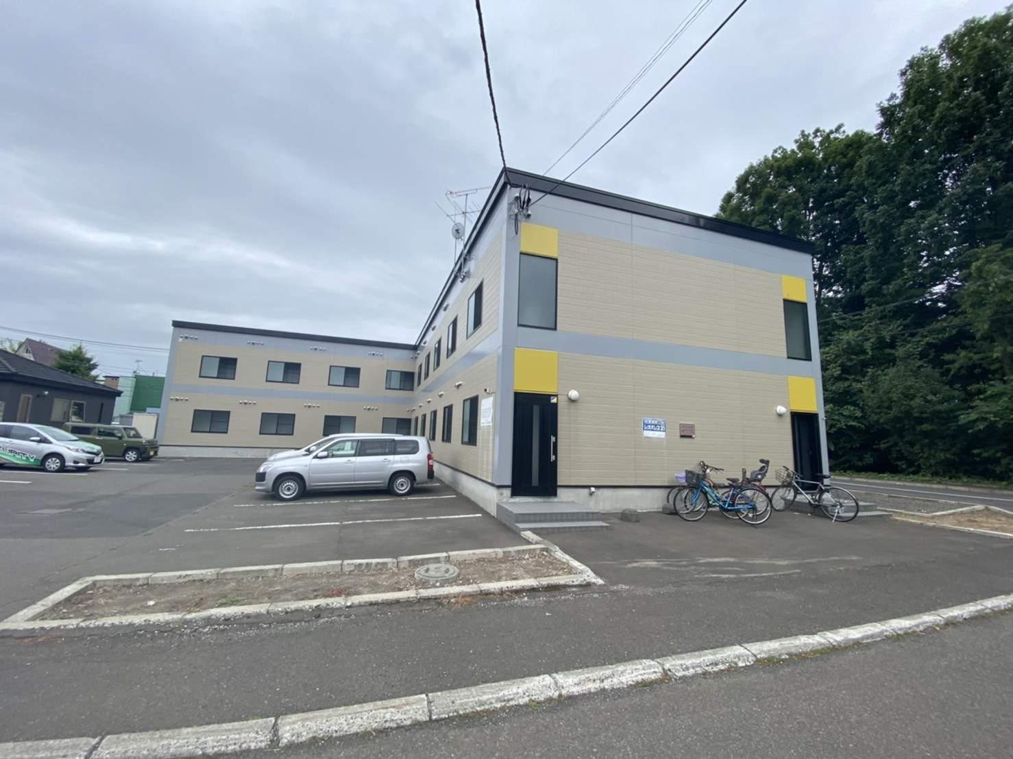 レオパレスシャルム