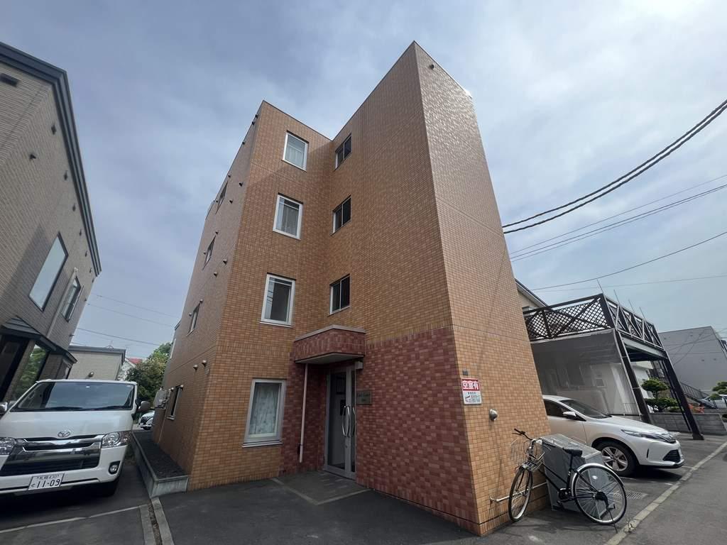 イーストコート894