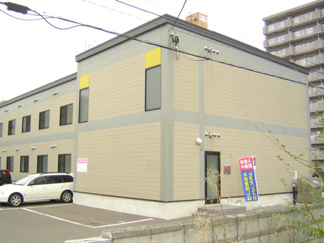 レオパレスフローラ