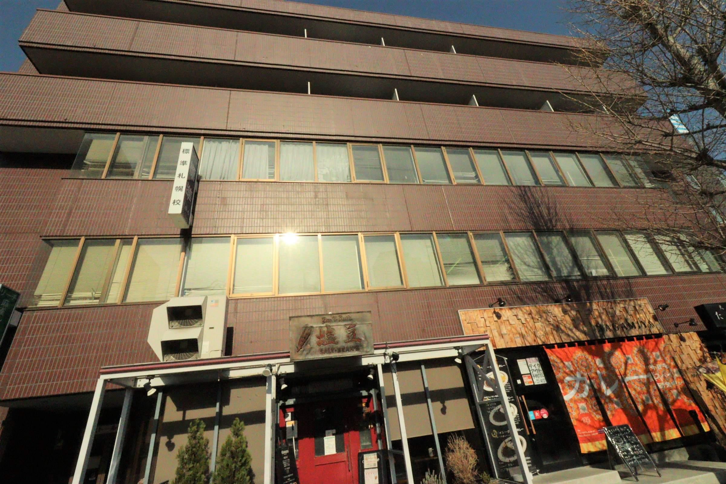 ベストール南大通(1K/5階)