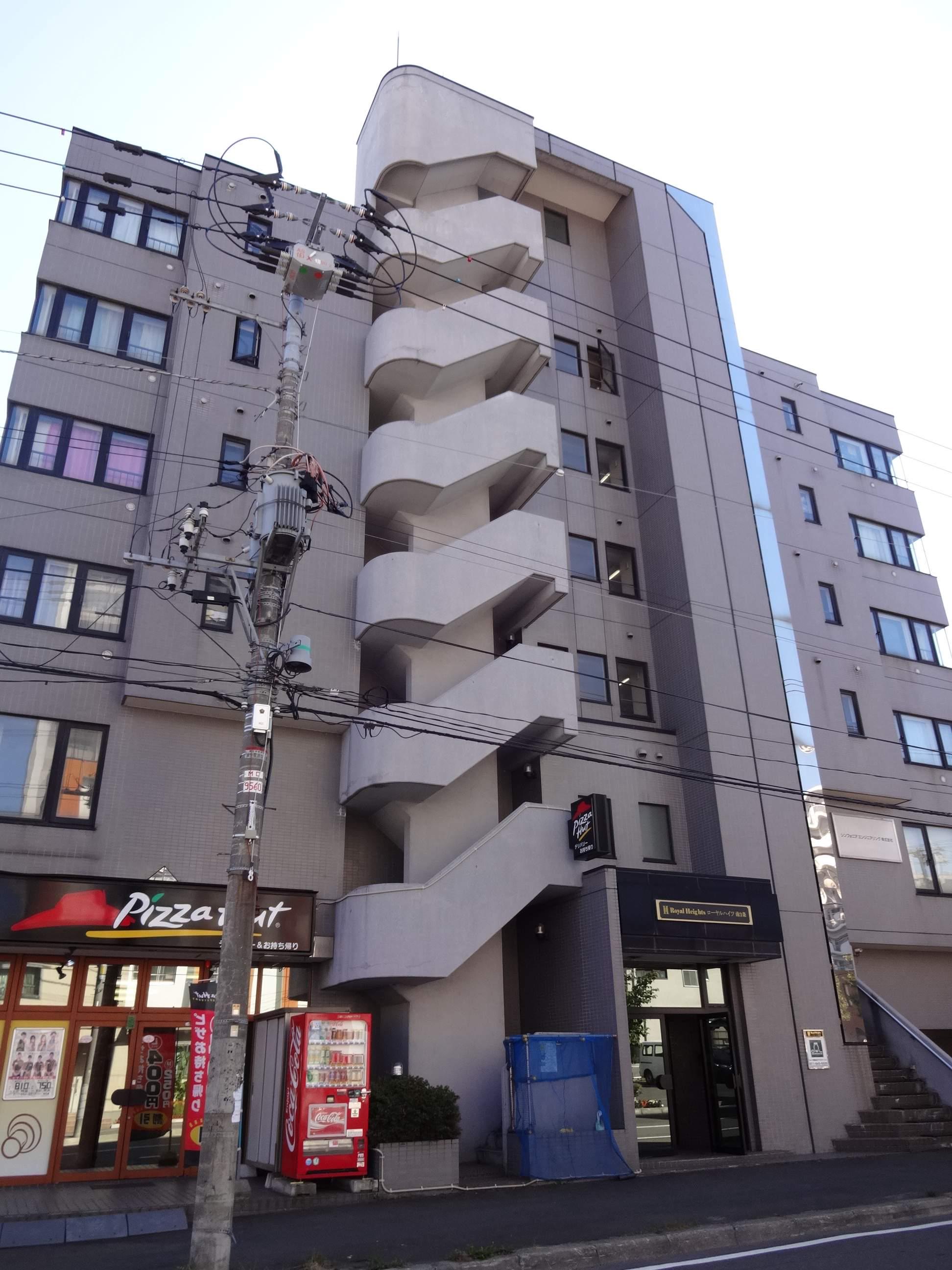 ローヤルハイツ南3条