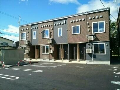 北海道旭川市 2階建 築8年