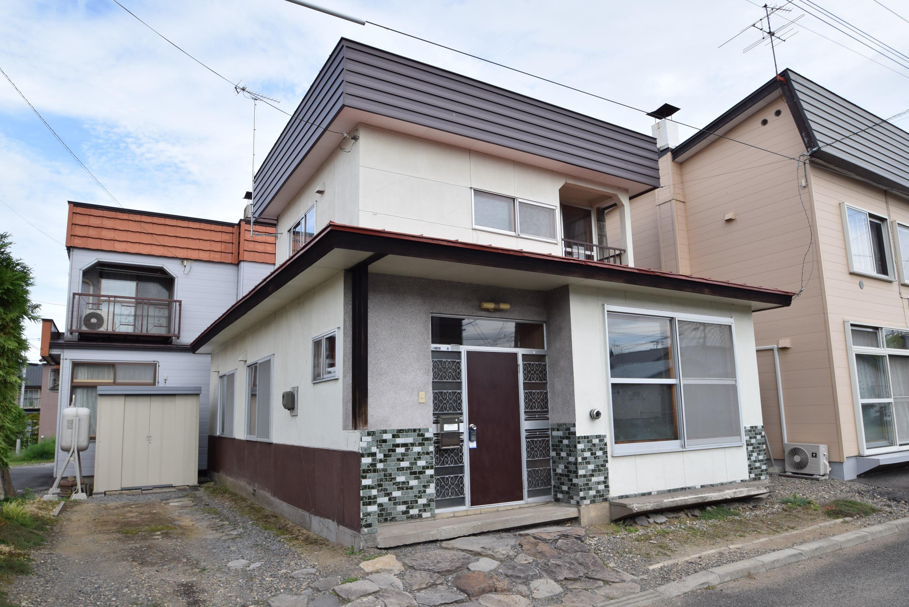 石北本線 南永山駅 徒歩34分  築52年(4LDK)