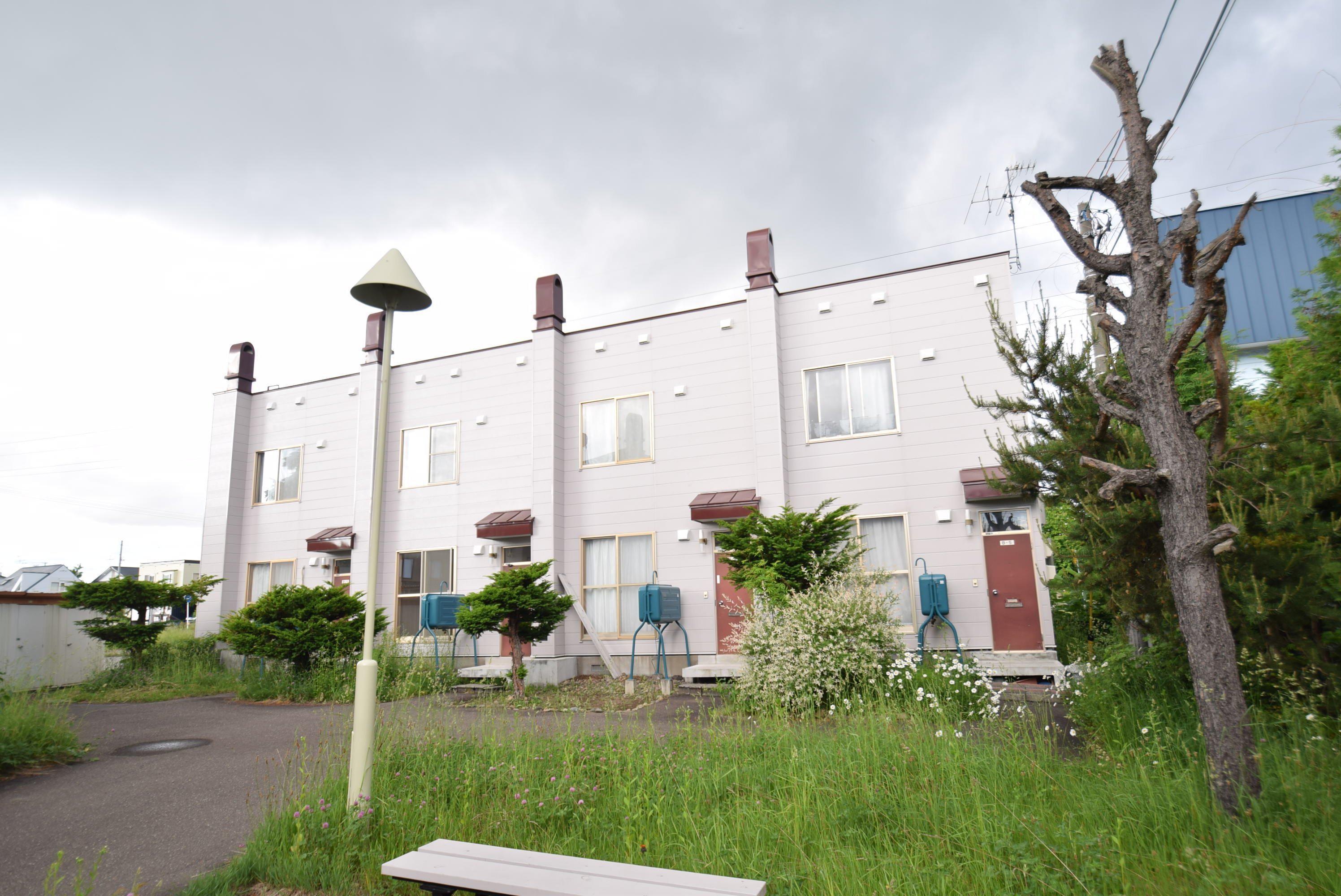 タウンハウス末広B