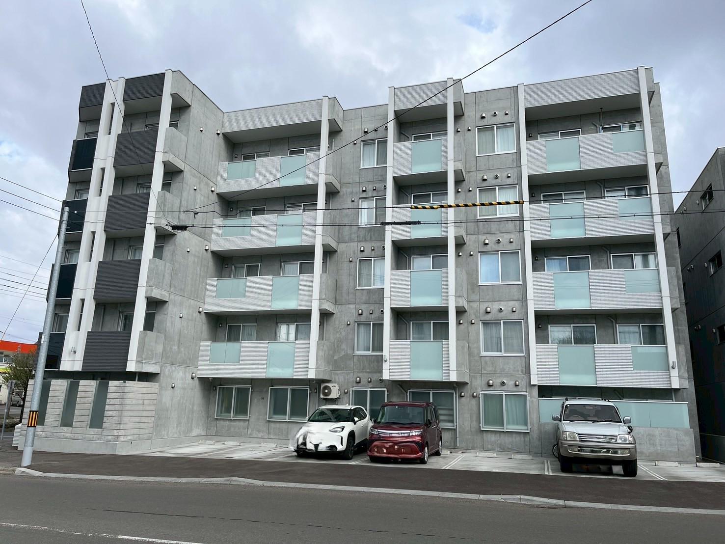 ブランシャールALAIN西町