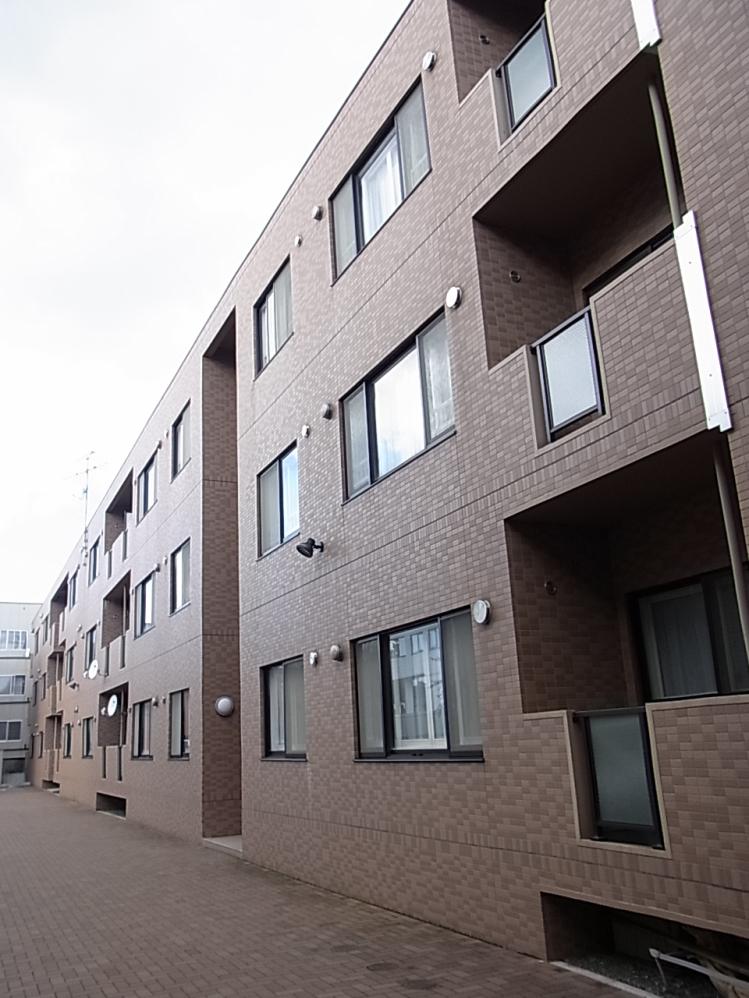 ラルゴレジデンス