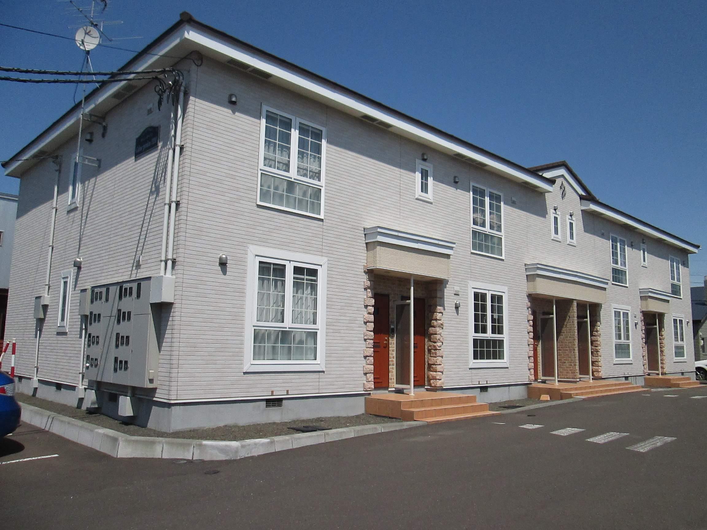 カルム・ガーデン弐番館