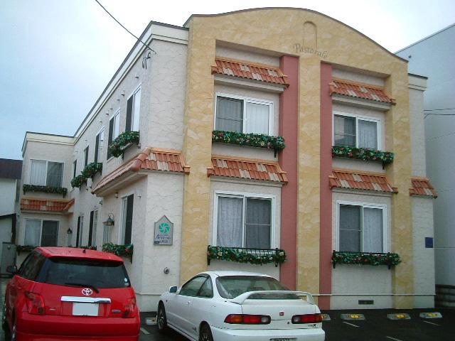 ルミエール元町B