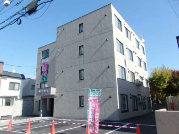 LA SAPIENZAラ サピエンツァ