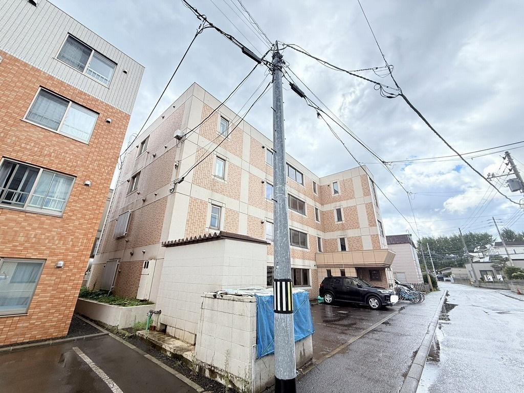 ティアラW15(1LDK/4階)