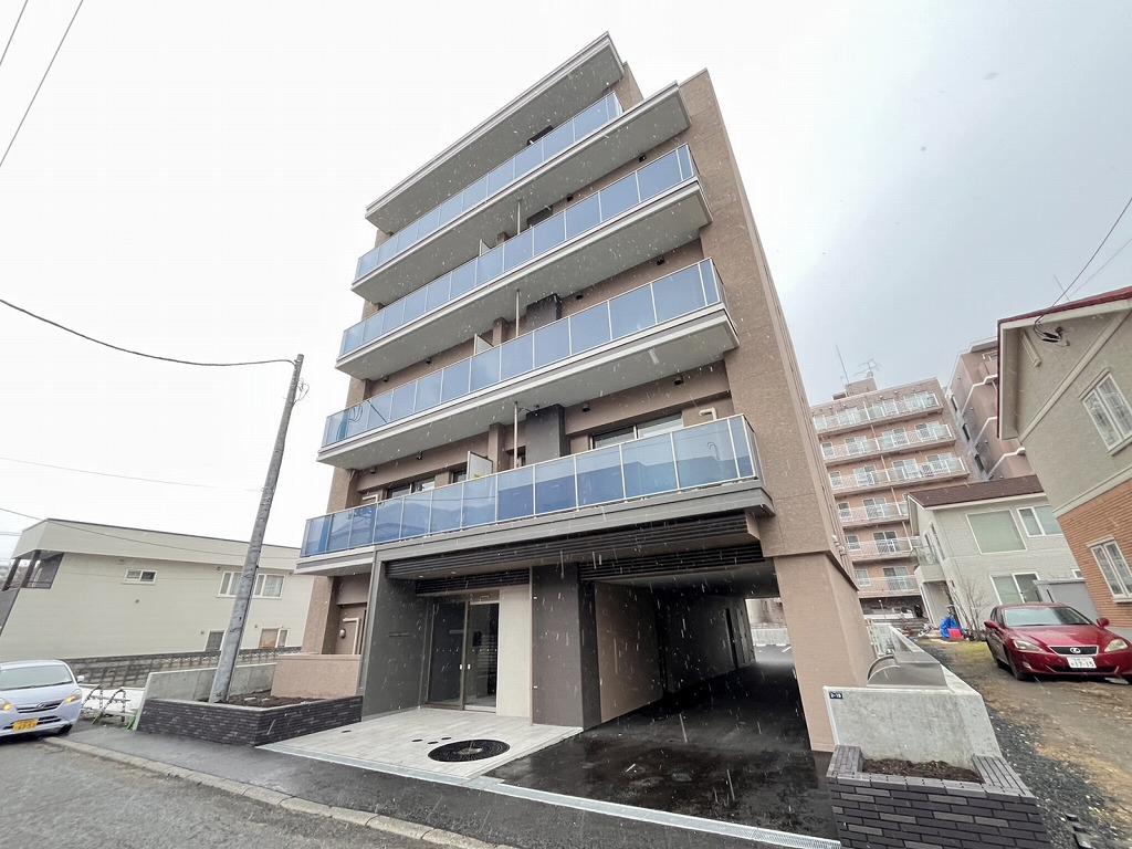 ル・コルヌイエ山鼻LE CORNOUILLER YAMAHAN