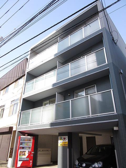 ADVAN WAKOU
