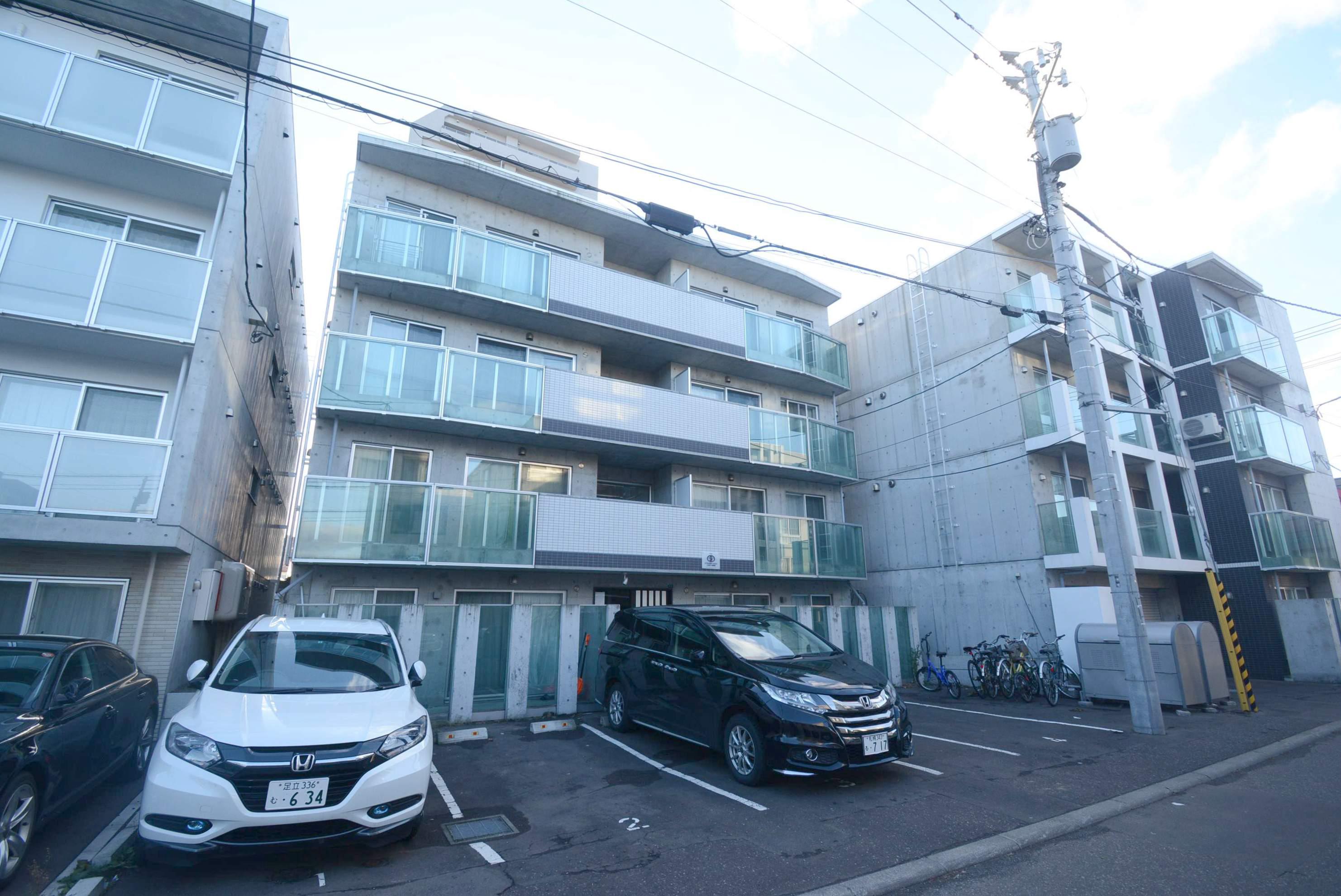 フロレゾン学園前