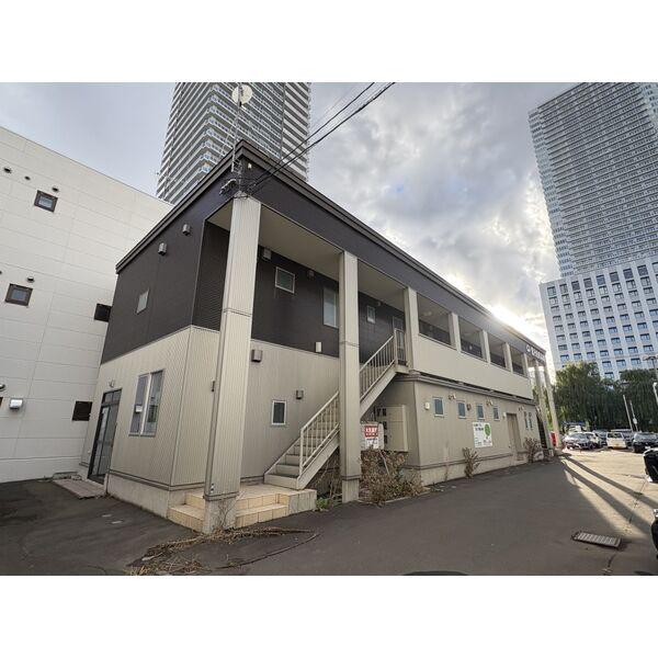 北8東1アパート