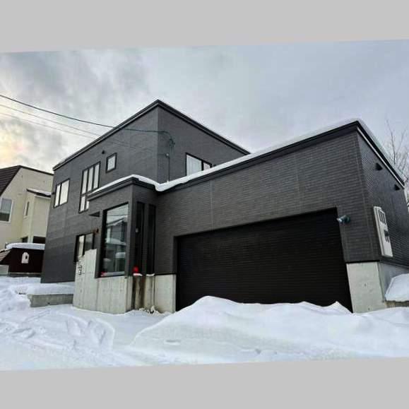 北海道札幌市南区  築18年(4LDK)