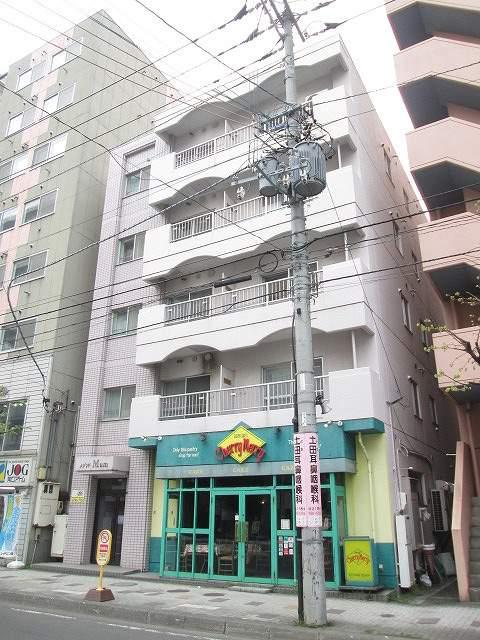 メゾンドマム(1K/2階)