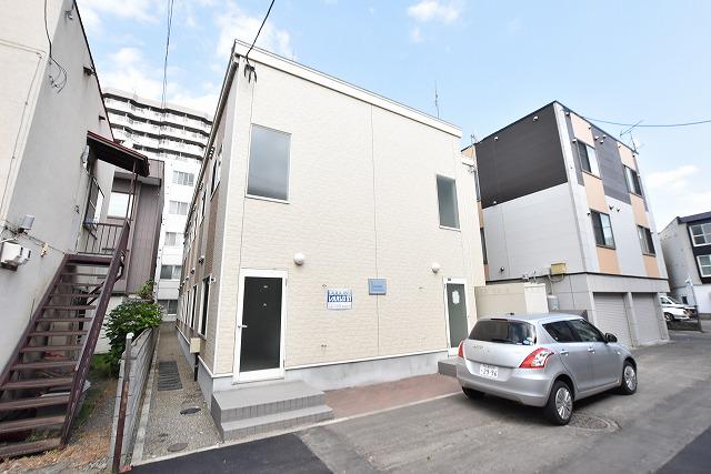 レオパレスM&T麻生町