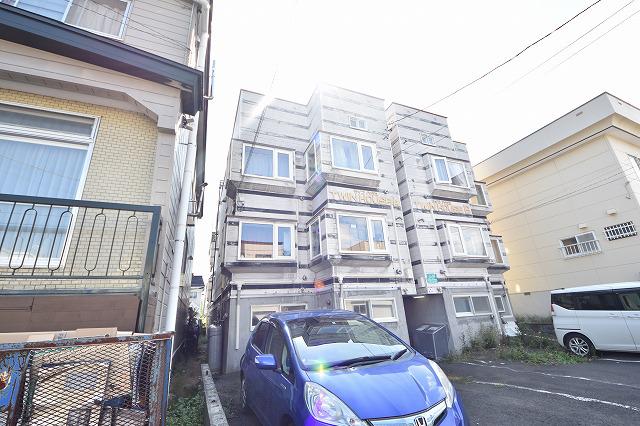 ツインハウスA棟(1DK/2階)