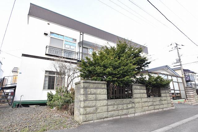 新琴似9条13丁目一棟三戸