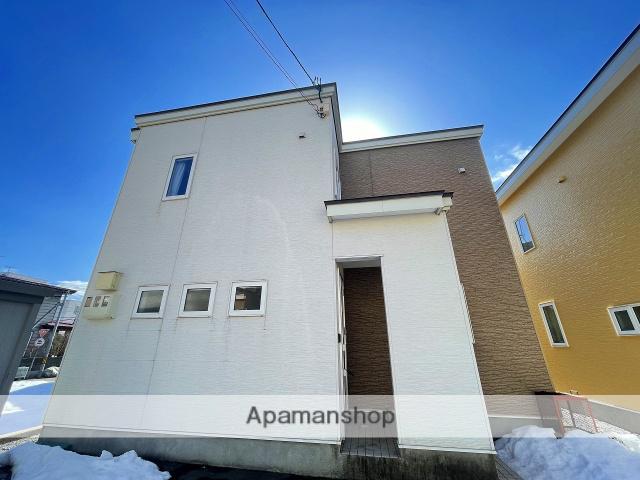 北海道函館市  築18年(4LDK)