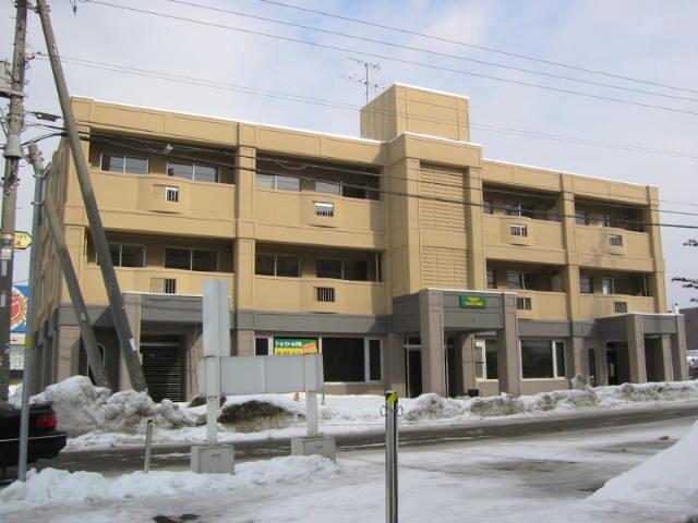 ブルーヴァール平岡