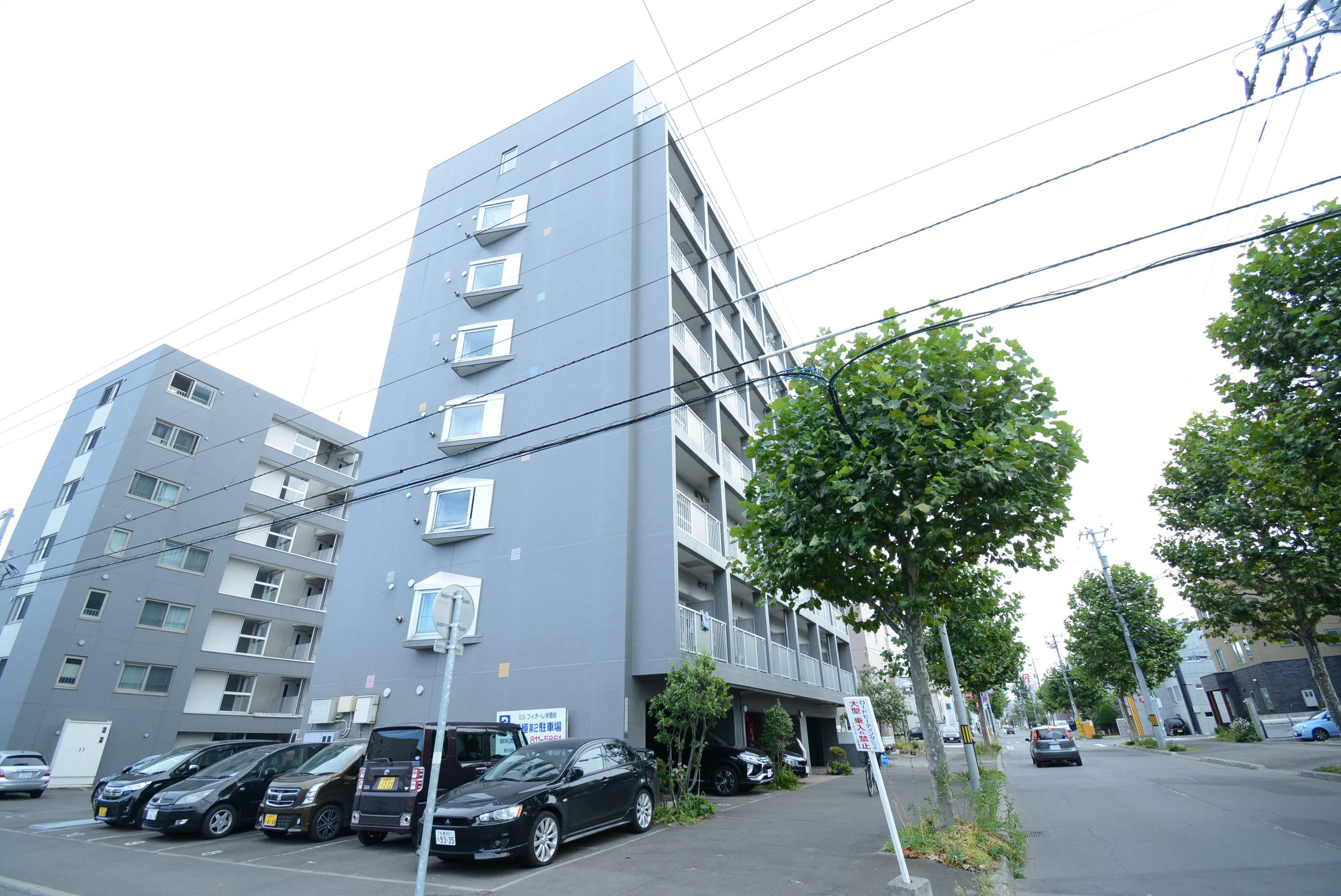 ミルフィオーレ学園前