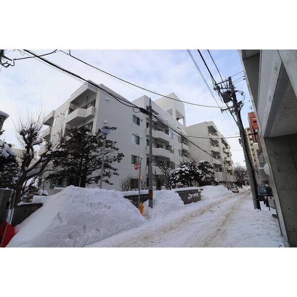 外苑ブロードハイツ(3LDK/1階)