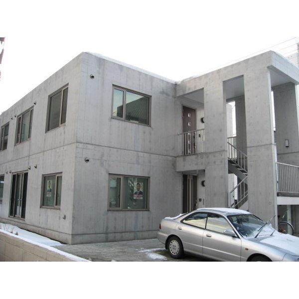 札幌市東西線 円山公園駅 徒歩4分 2階建 築20年