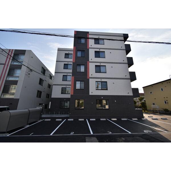 ラグジースペース栄通12