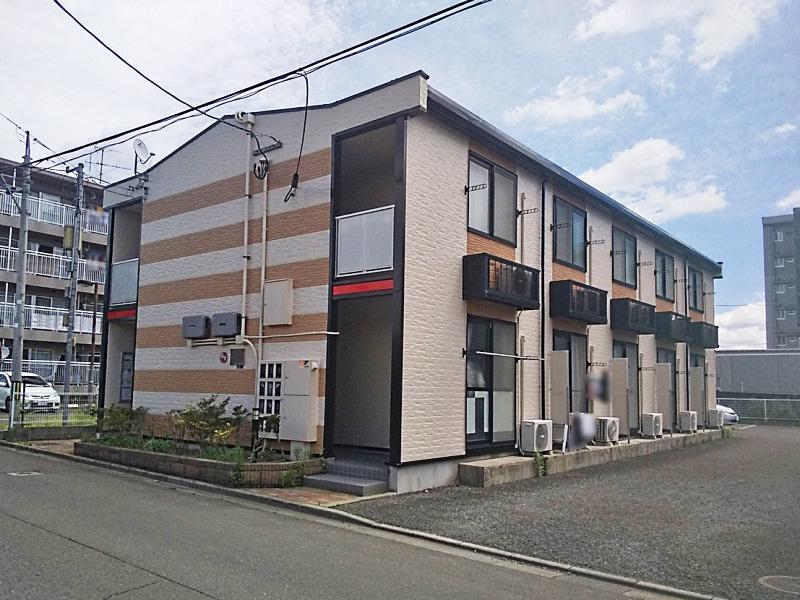 レオパレス愛子 2005