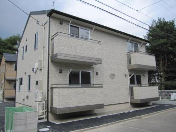 エム　フィールド　南中山　Ａ