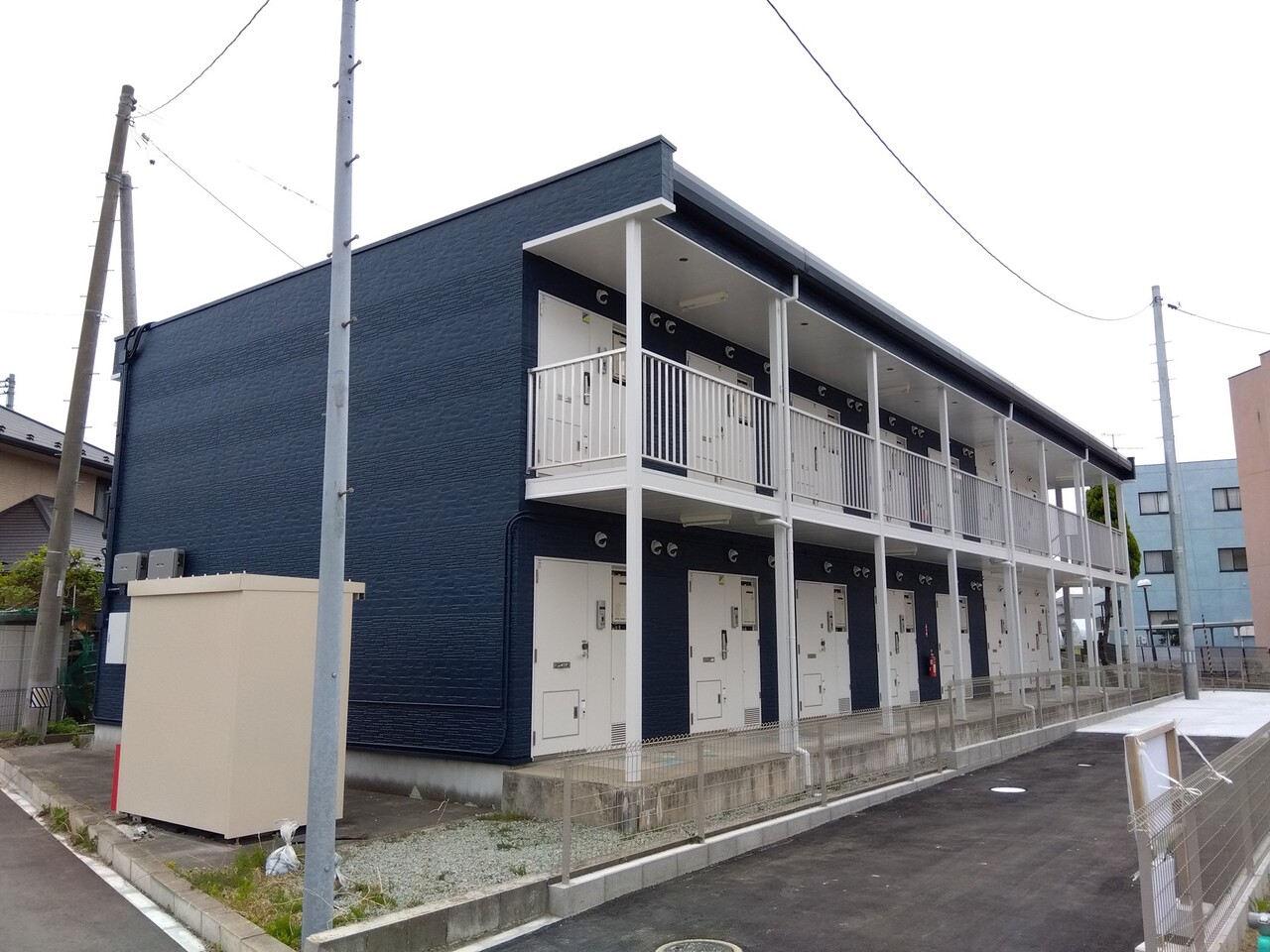 レオパレスフローラル