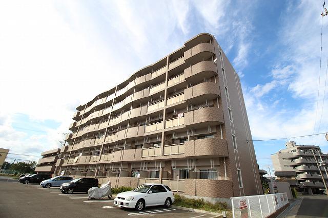 プレッサ泉中央