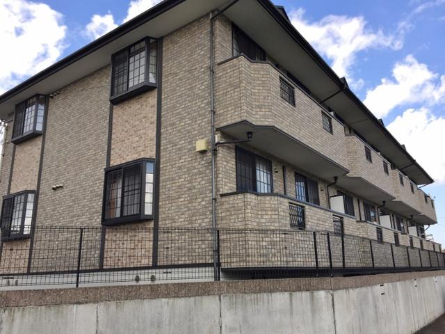 レジュウィールF棟