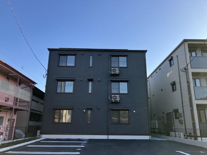 DーROOM小田原8丁目III(2LDK/2階)