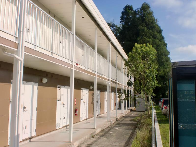 レオパレスタキ