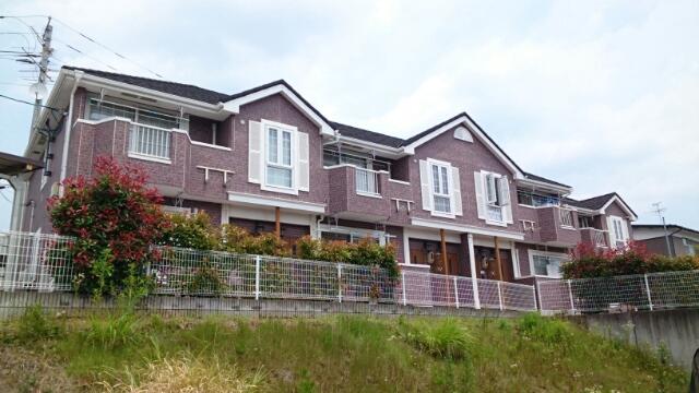 グランデパインヒルズA