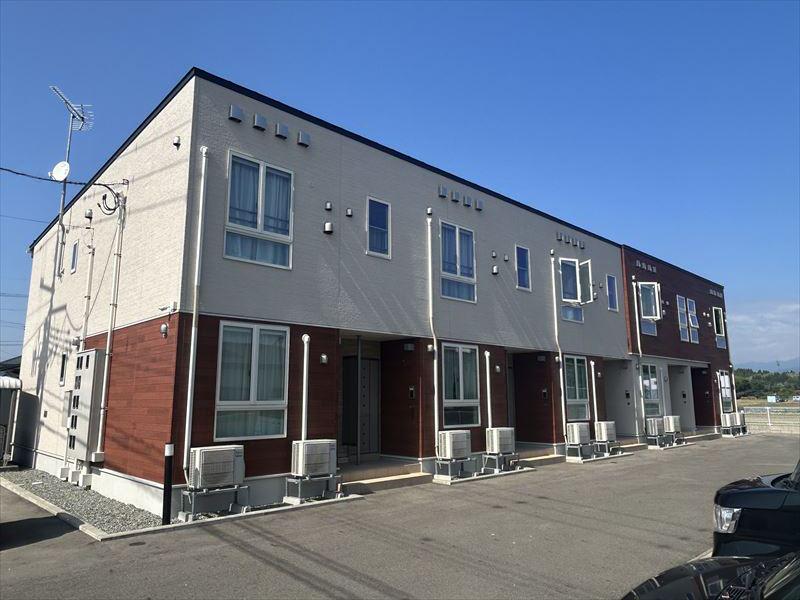 サン エンブレイス